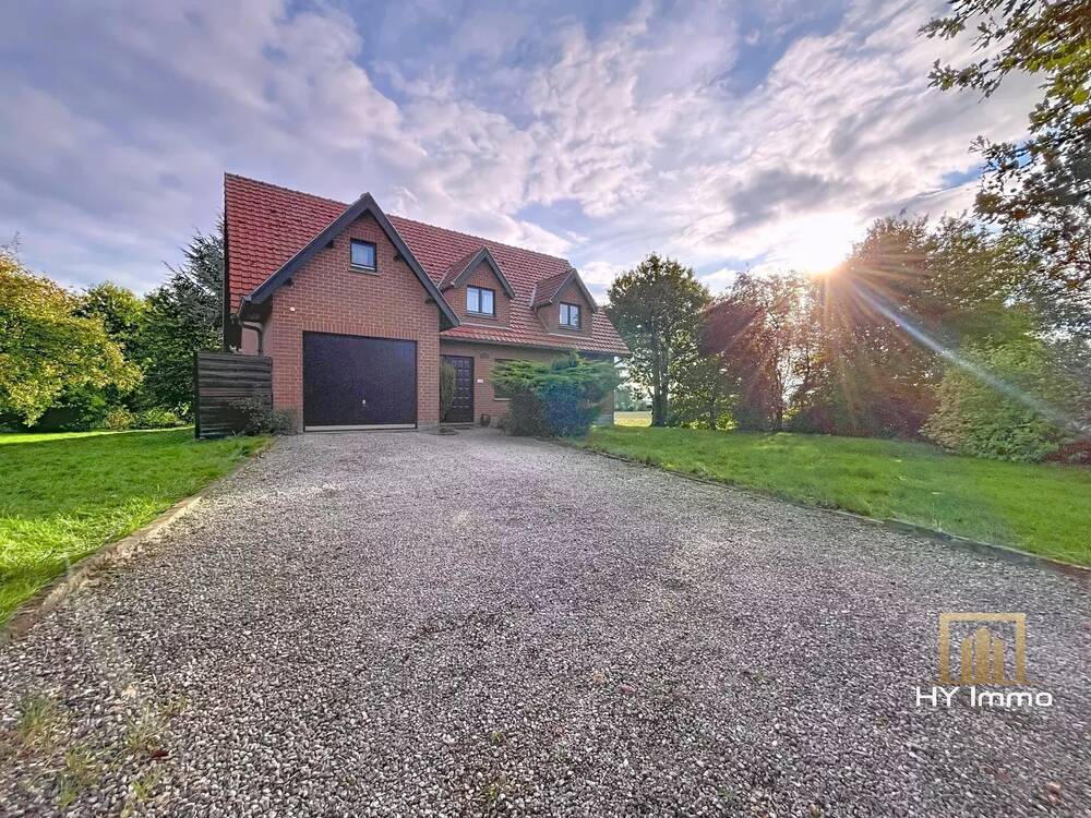 Villa à vendre à Les Bons Villers 6210 395000.00€ 3 chambres m² - annonce 593197