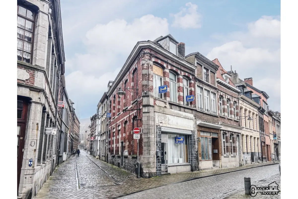 Immeuble de rapport - Immeuble à appartement à vendre à Mons 7000 195000.00€ 4 chambres 155.00m² - annonce 593526