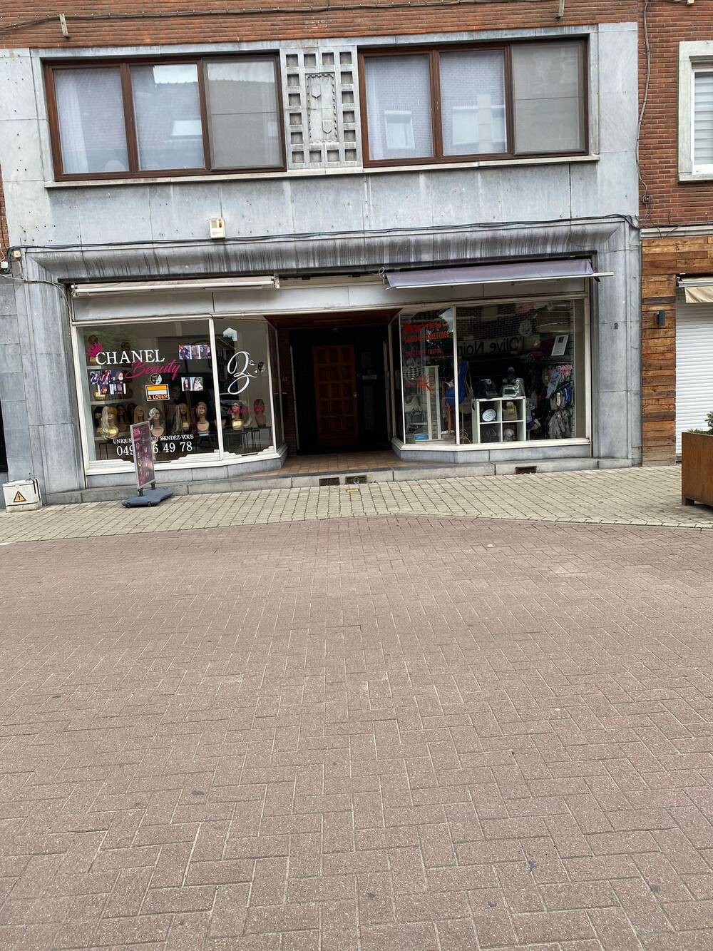 Commerce à louer à Saint-Ghislain 7330 850.00€  chambres m² - annonce 594560