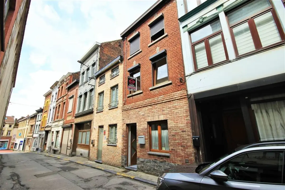 Maison à vendre à Châtelet 6200 119000.00€ 3 chambres 174.00m² - annonce 595199