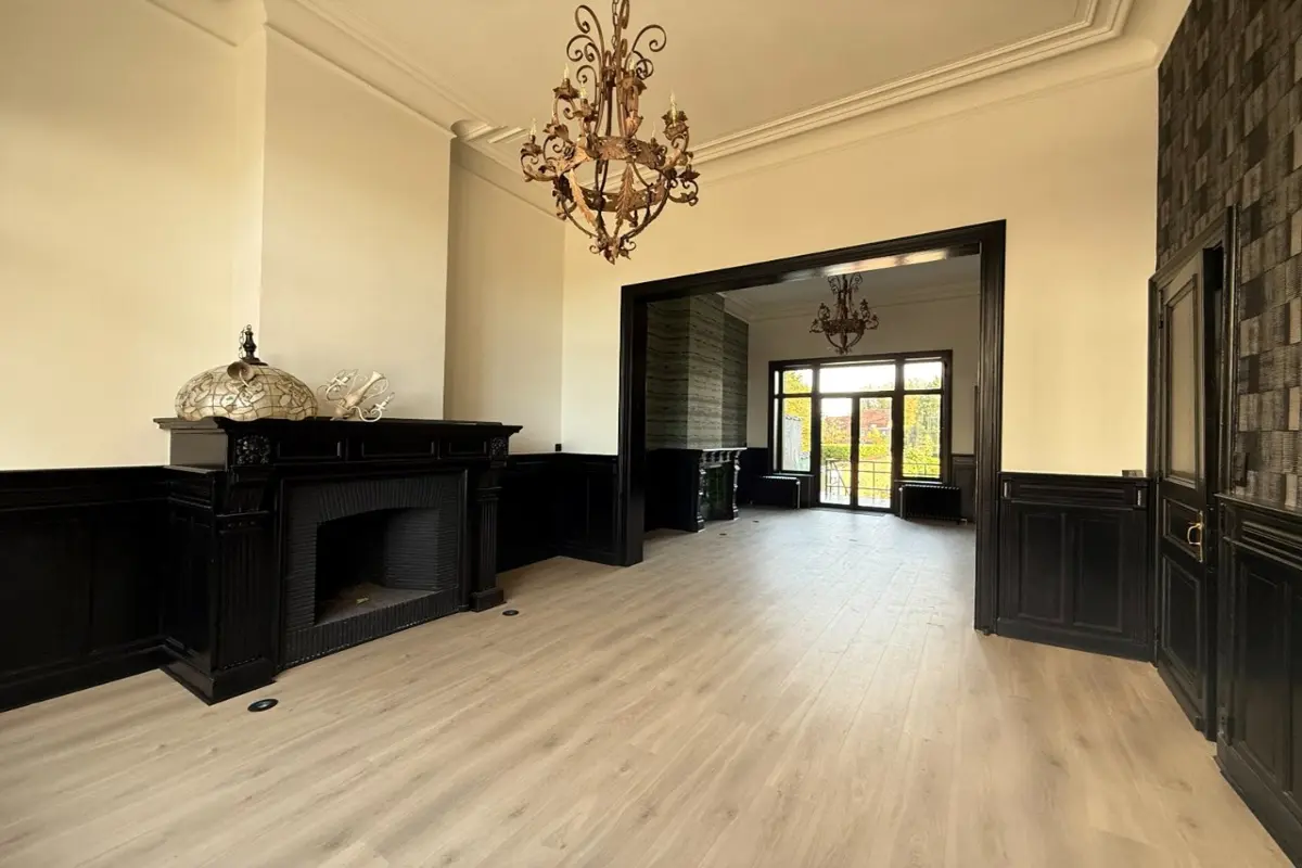 Maison à louer à Tournai 7500 2500.00€ 5 chambres 369.00m² - annonce 594608