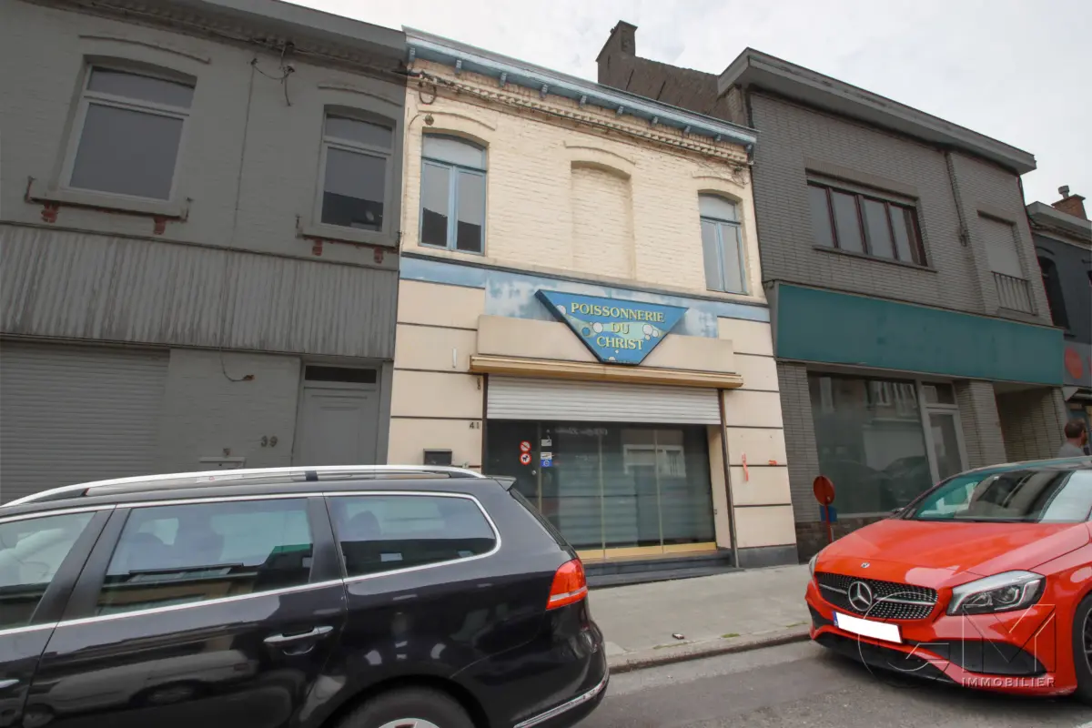 Immeuble mixte à vendre à Mouscron 7700 159000.00€ 2 chambres 252.00m² - annonce 594551
