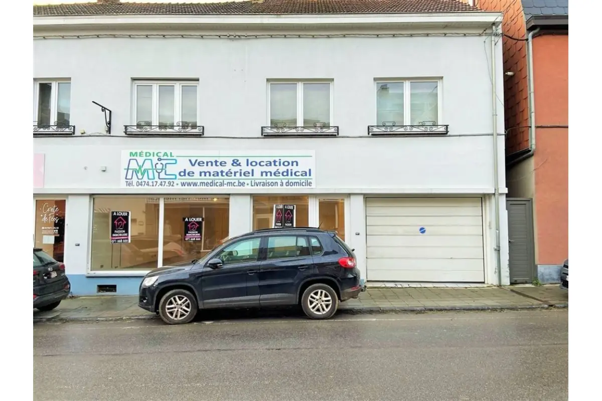 Commerce à louer à Courcelles 6180 790.00€  chambres m² - annonce 594221