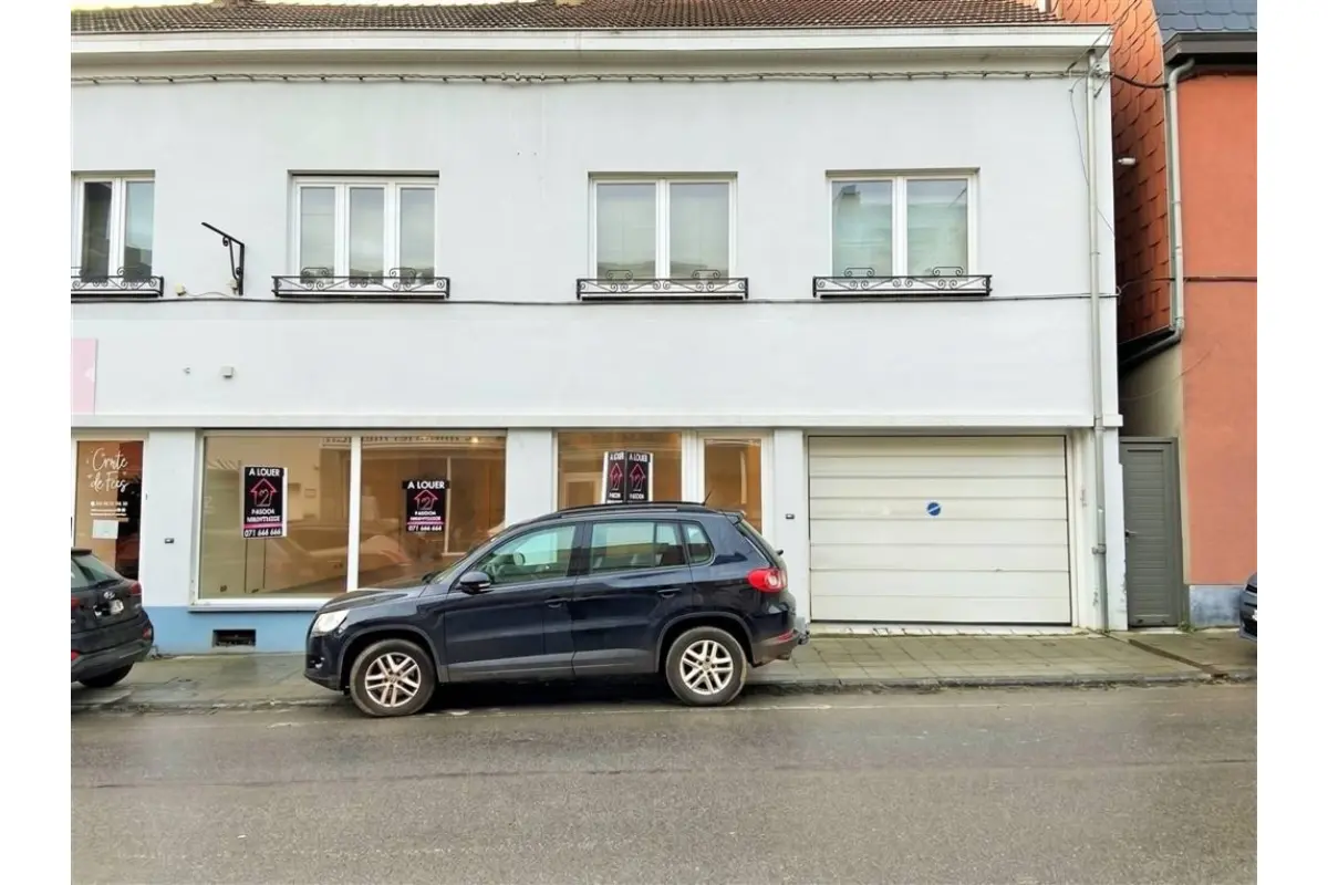 Commerce à louer à Courcelles 6180 790.00€  chambres m² - annonce 594221