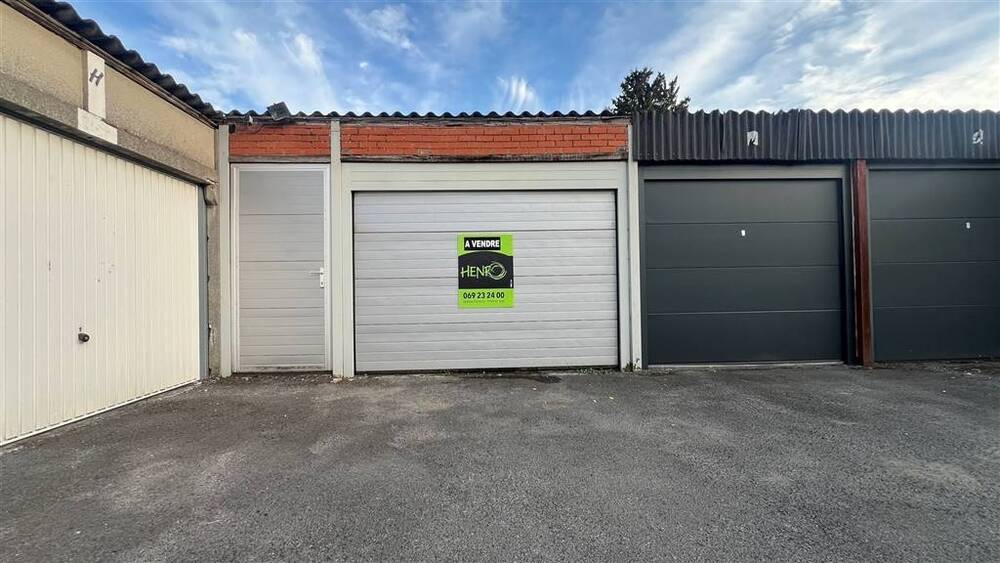 Parking / garage à vendre à Tournai 7500 48000.00€ chambres m² - annonce 594316