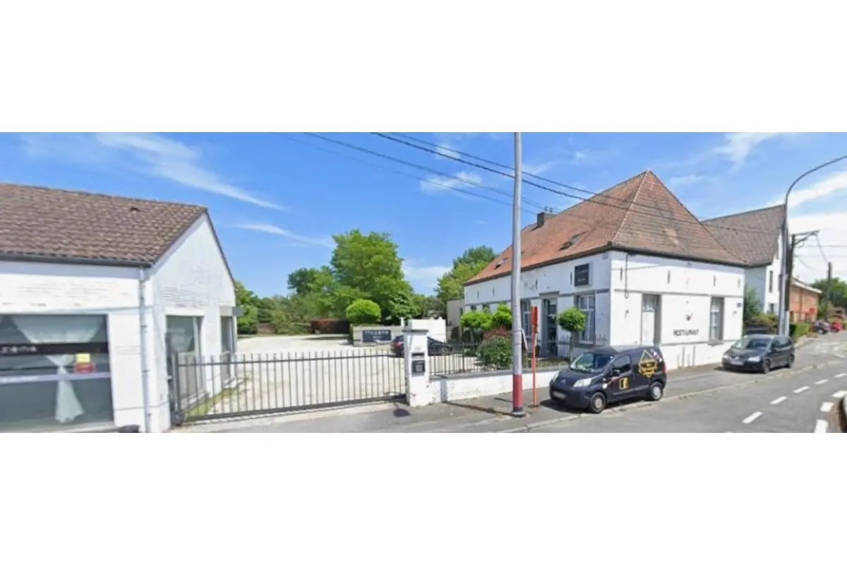 Commerce à vendre à Mons 7000 110000.00€ 0 chambres m² - annonce 595150