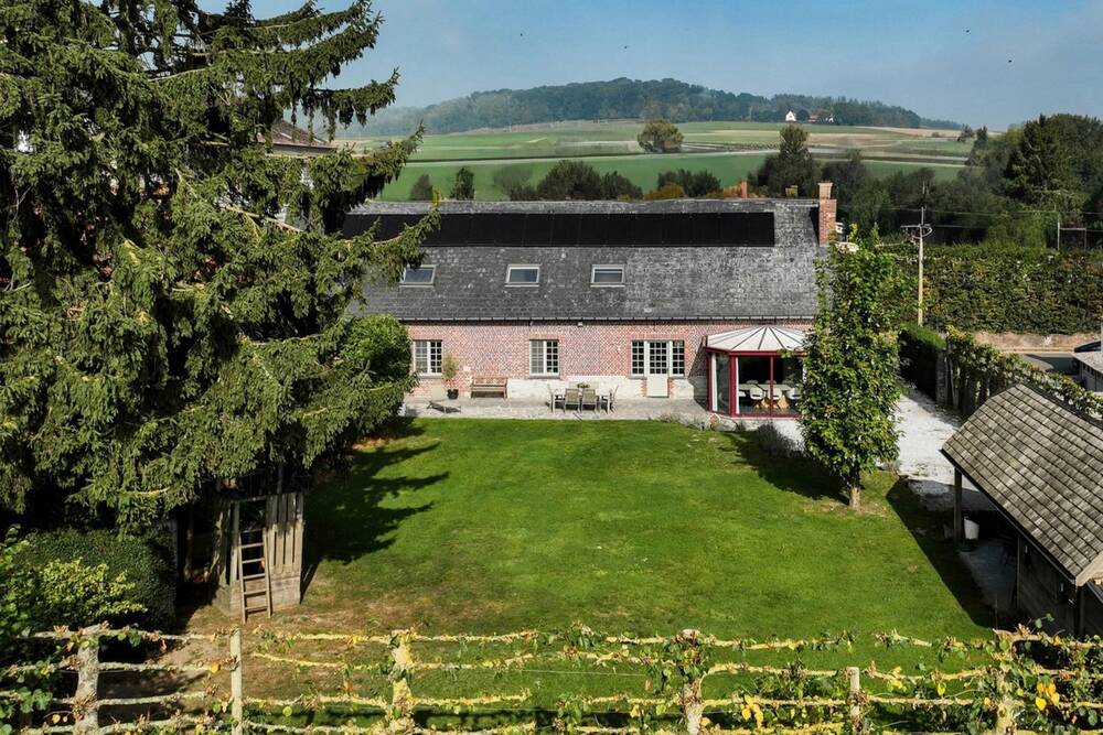 Maison à vendre à Mourcourt 7543 530000.00€ 6 chambres 292.00m² - annonce 595330