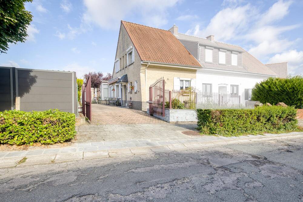 Maison à vendre à Marcinelle 6001 200000.00€ 2 chambres 126.00m² - annonce 596643