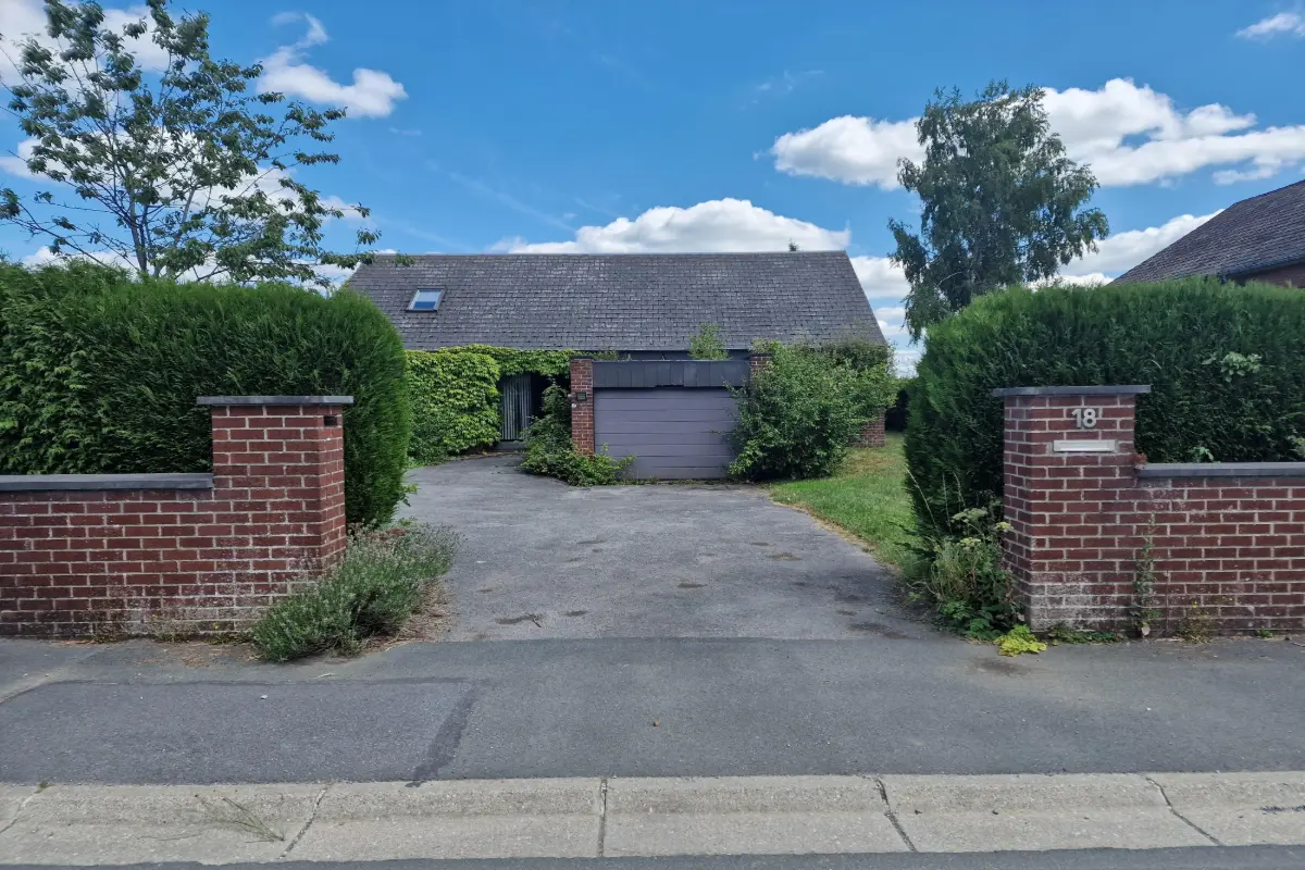 Villa à vendre à Froidchapelle 6440 250000.00€ 3 chambres 135.00m² - annonce 597243