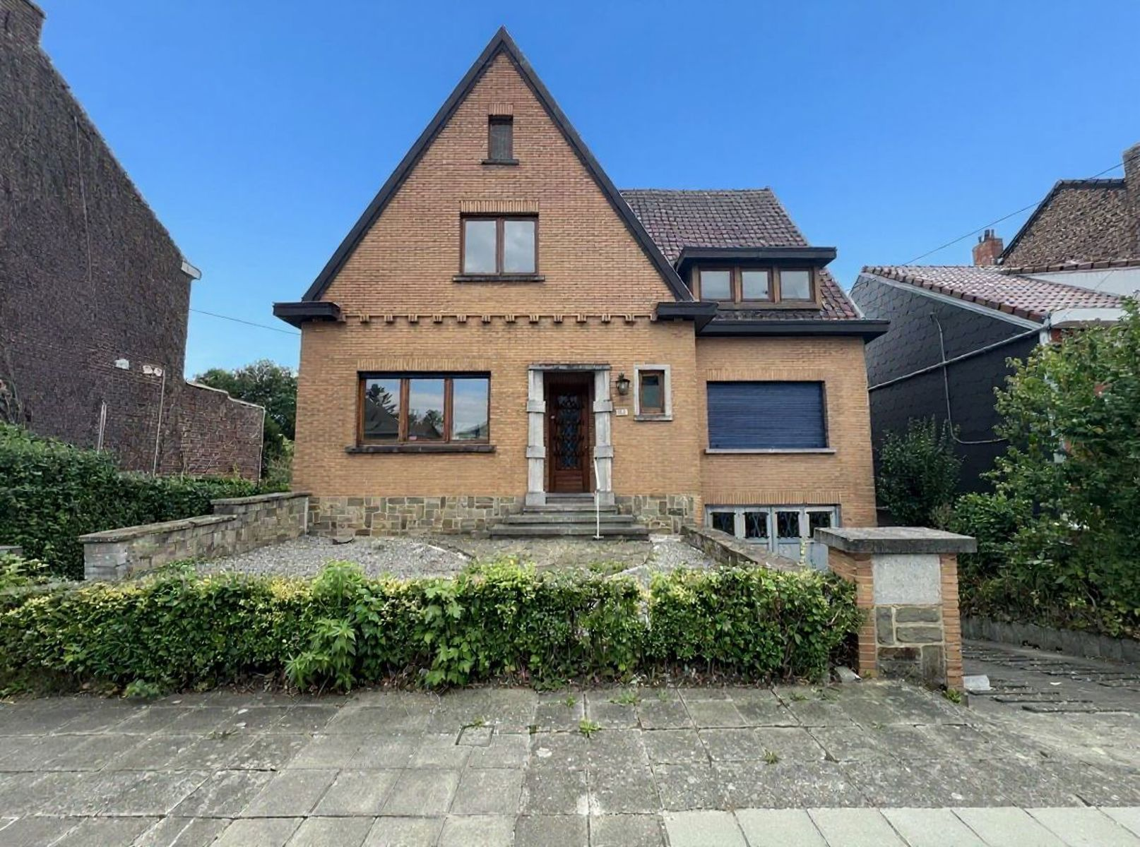 Villa à vendre à Strépy-Bracquegnies 7110 265000.00€ 3 chambres 172.00m² - annonce 597433