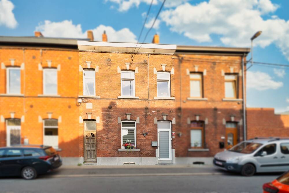 Maison à à Houdeng-Goegnies 7110 135000.00€ 3 chambres 159.00m² - annonce 596960