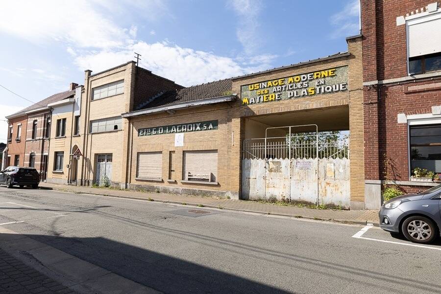 Commerce à vendre à Péruwelz 7600 320000.00€ 0 chambres m² - annonce 597973