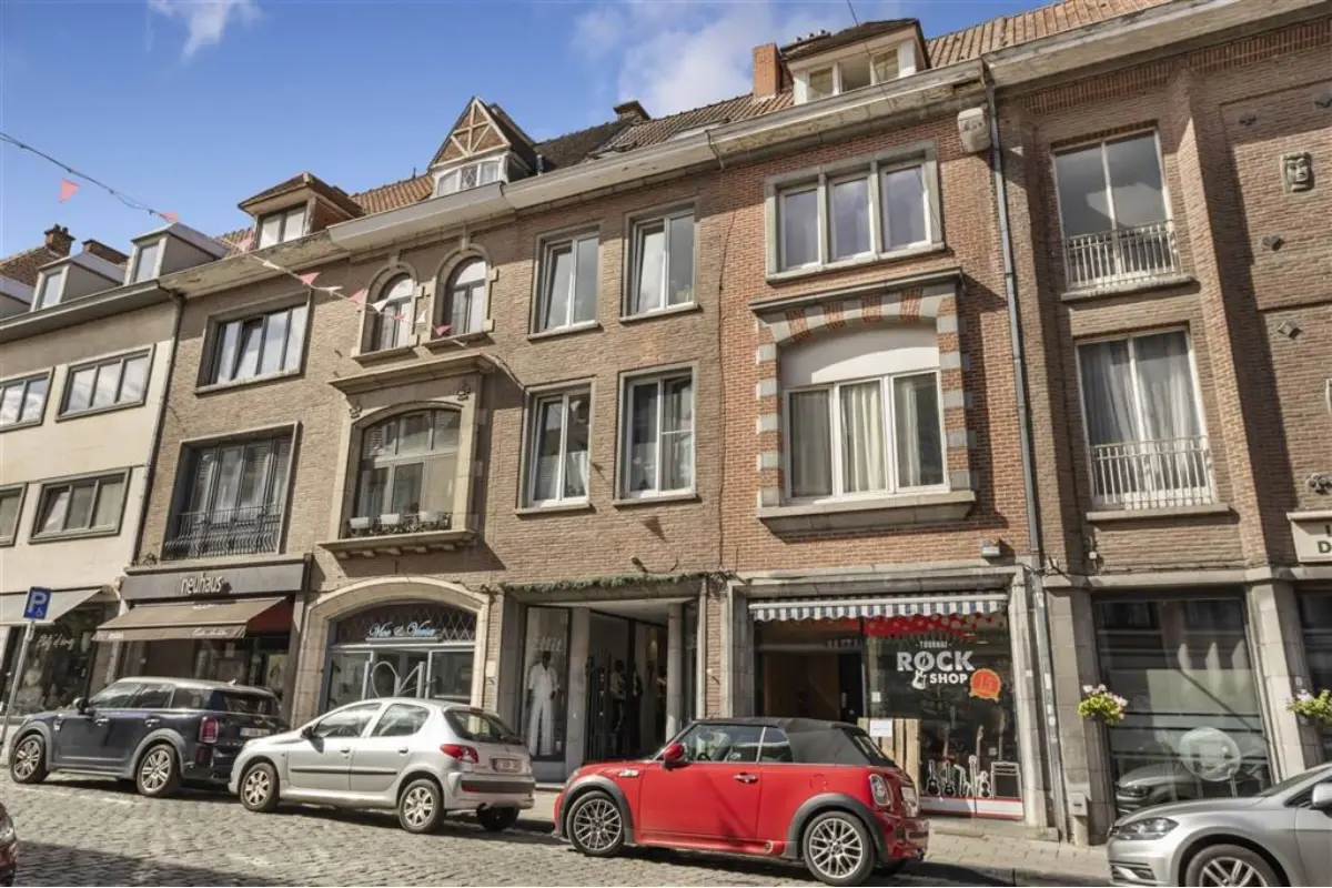 Immeuble de rapport - Immeuble à appartement à vendre à Tournai 7500 390000.00€ 2 chambres 206.00m² - annonce 598191