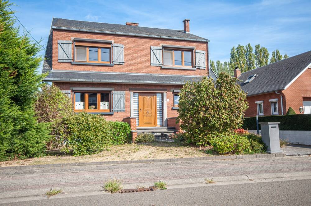 Villa à à Moustier-sur-Sambre 5190 298000.00€ 3 chambres 140.00m² - annonce 599181