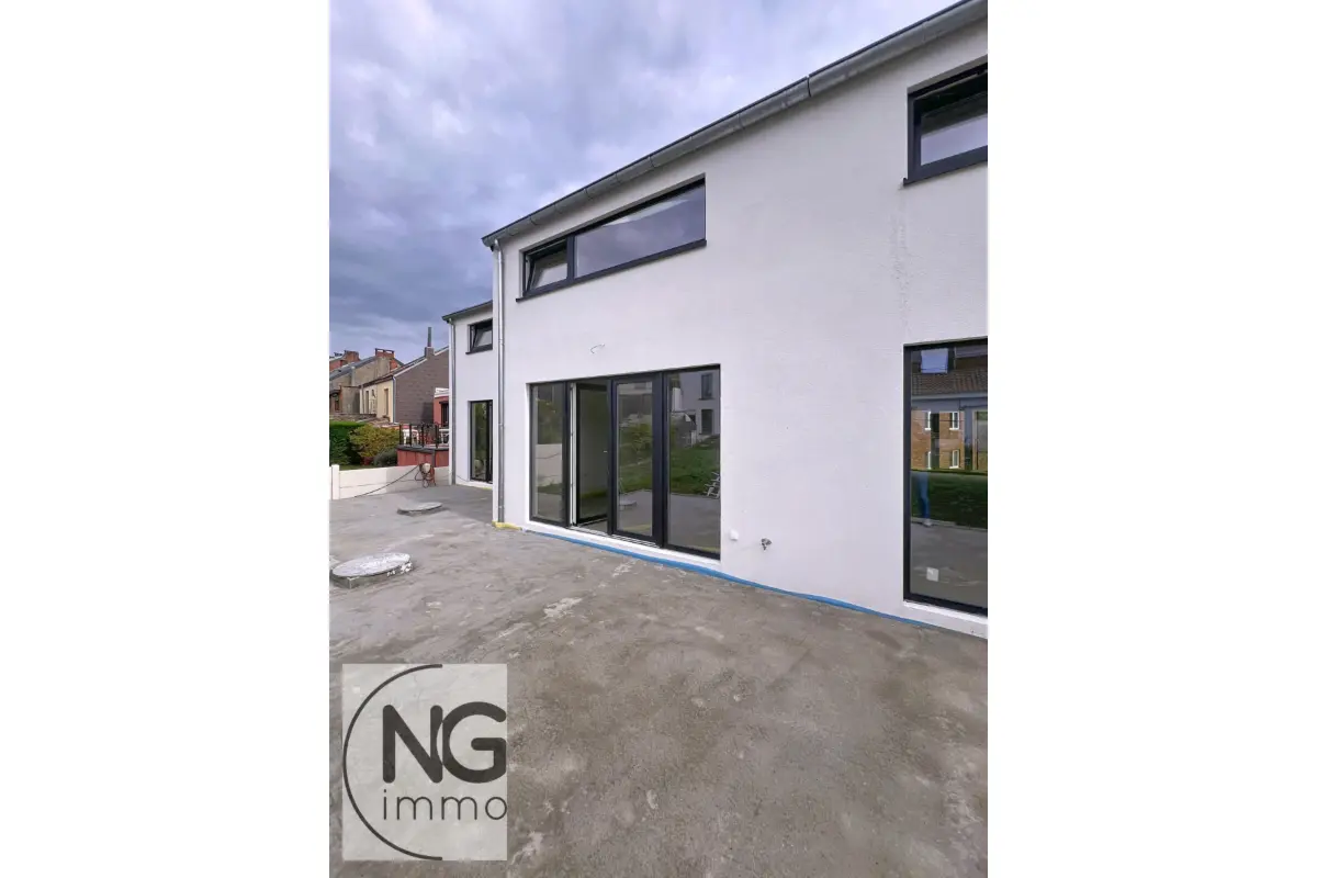 Maison à vendre à Couillet 6010 275000.00€ 2 chambres 157.00m² - annonce 598515