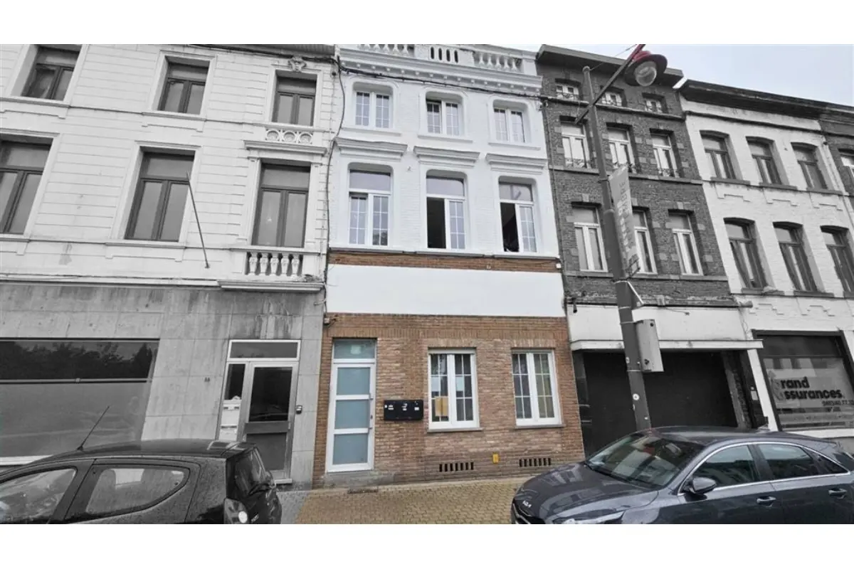 Immeuble de rapport - Immeuble à appartement à vendre à Binche 7130 450000.00€ 6 chambres 247.00m² - annonce 598599