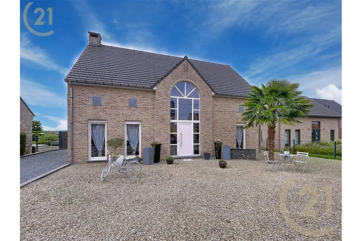 Villa à vendre à Leuze-en-Hainaut 7900 430000.00€ 3 chambres 190.00m² - annonce 625731
