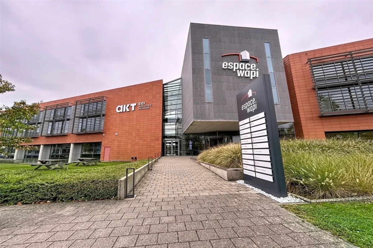 Commerce à louer à Kain 7540 700.00€  chambres m² - annonce 599563