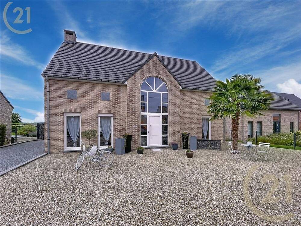Villa à vendre à Leuze-en-Hainaut 7900 400000.00€ 3 chambres 190.00m² - annonce 599976