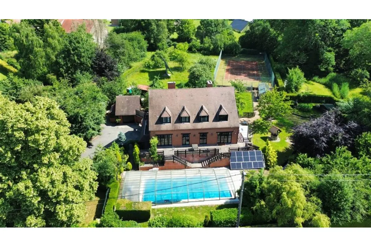 Maison à vendre à Nalinnes 6120 600000.00€ 4 chambres 300.00m² - annonce 599589