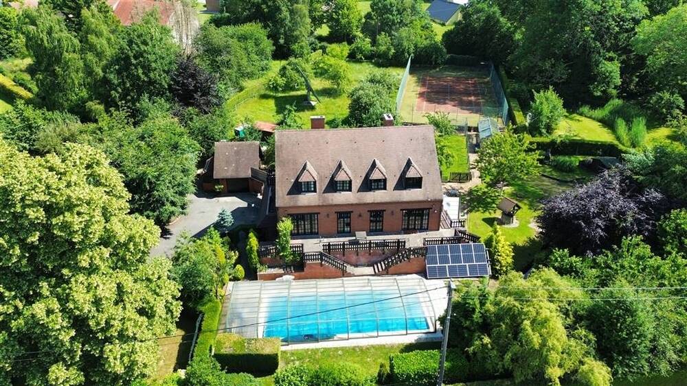 Maison à vendre à Nalinnes 6120 600000.00€ 4 chambres 300.00m² - annonce 599589