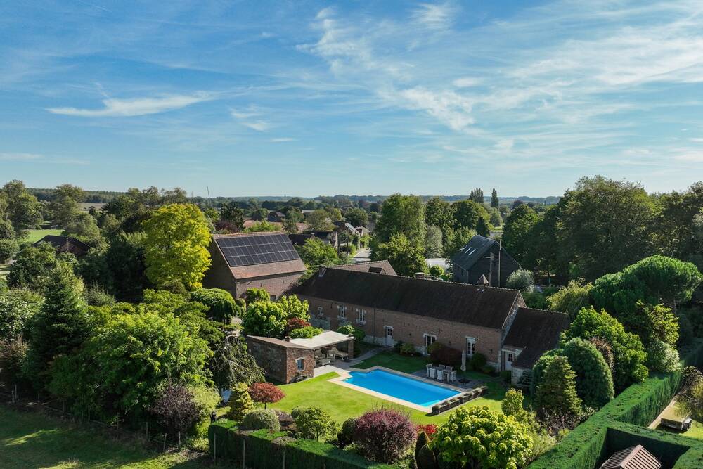 Bungalow à vendre à Casteau 7061 1100000.00€ 5 chambres 326.00m² - annonce 599490