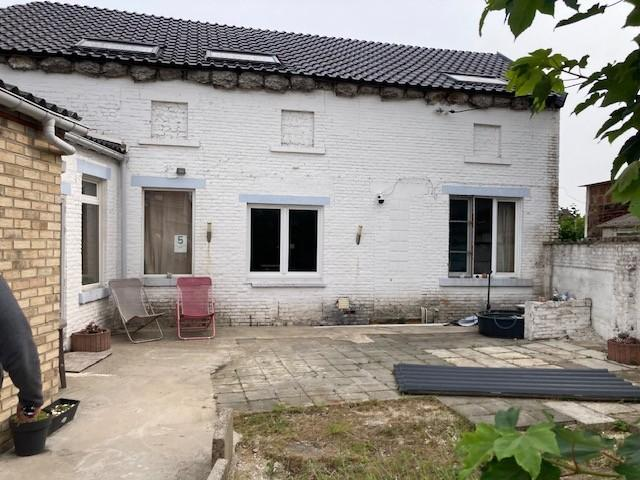 Maison à vendre à Jumet 6040 75000.00€ 1 chambres m² - annonce 601002