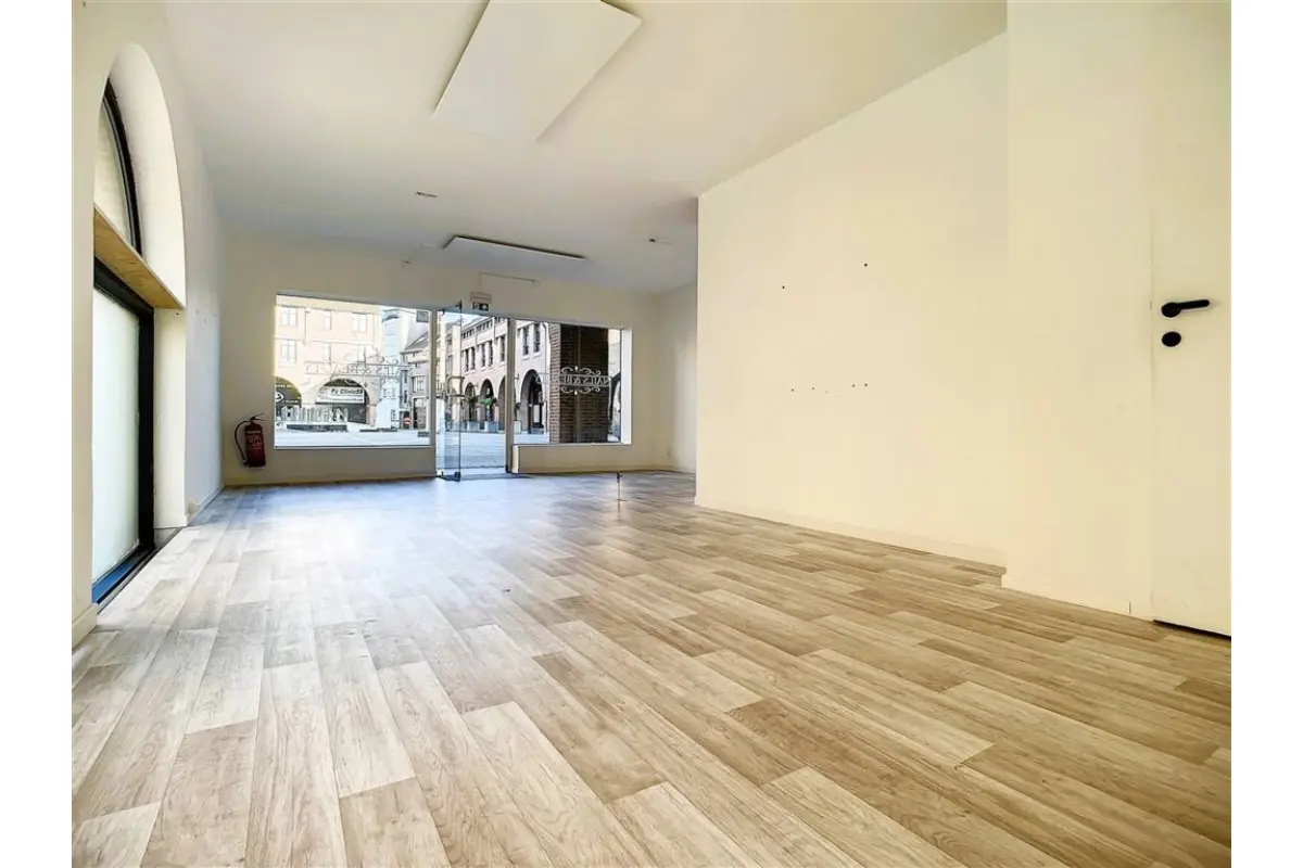 Commerce à louer à Mouscron 7700 490.00€  chambres m² - annonce 600453