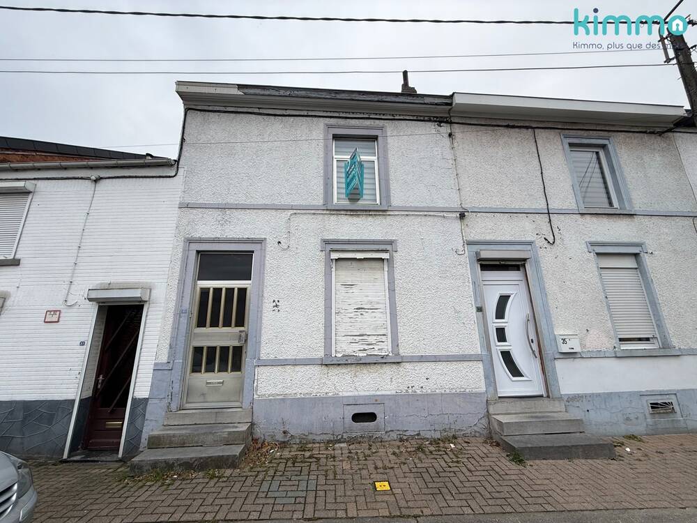 Maison à vendre à Jumet 6040 79000.00€ 3 chambres 144.00m² - annonce 600933