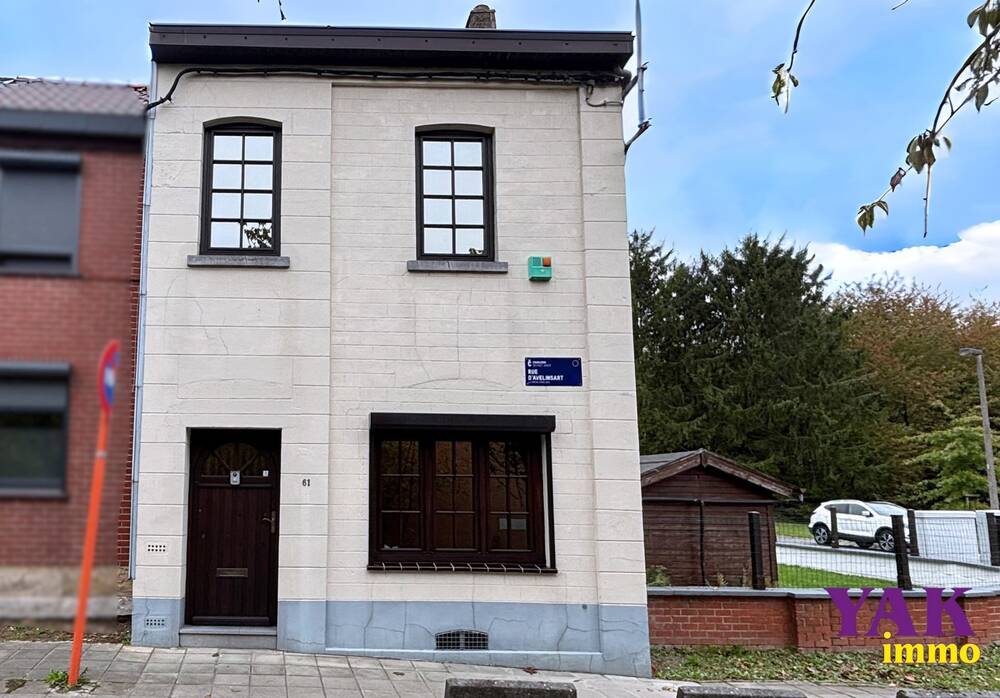 Maison à vendre à Roux 6044 129000.00€ 2 chambres 140.00m² - annonce 601526
