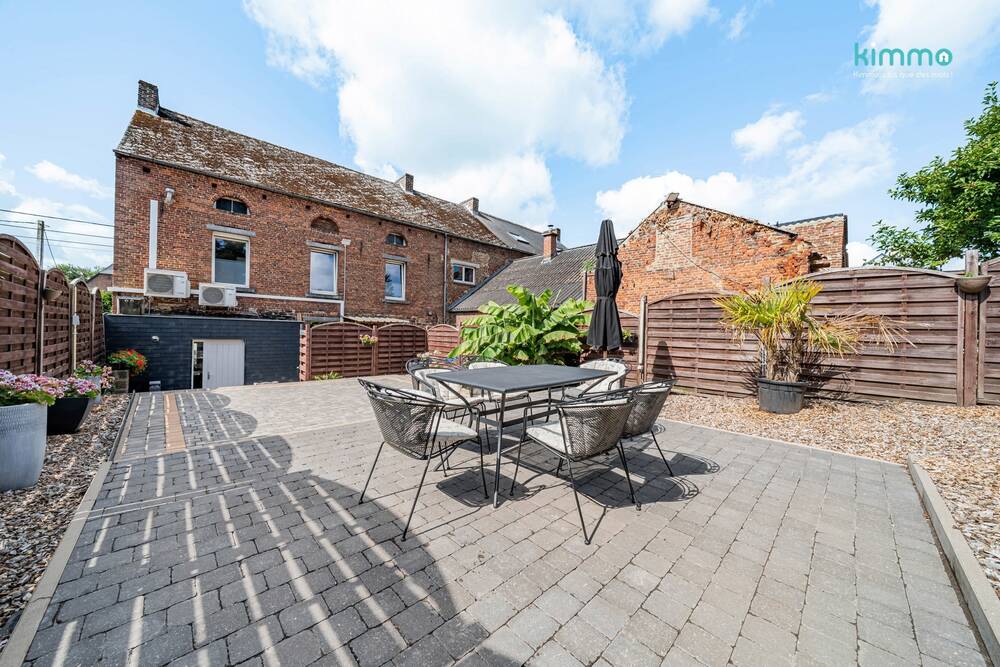 Immeuble mixte à vendre à Gozée 6534 300000.00€ 2 chambres 152.00m² - annonce 602449