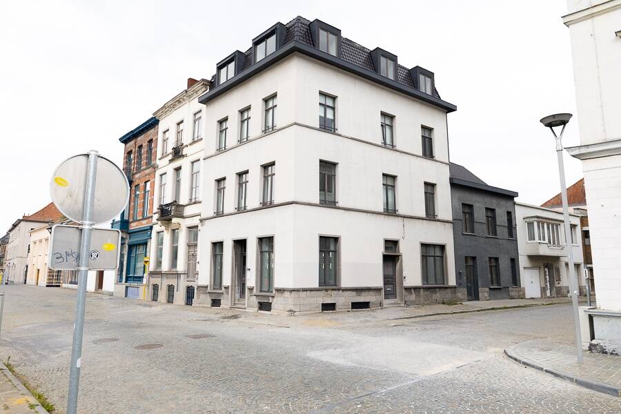 Commerce à vendre à Tournai 7500 295000.00€ 0 chambres m² - annonce 603646