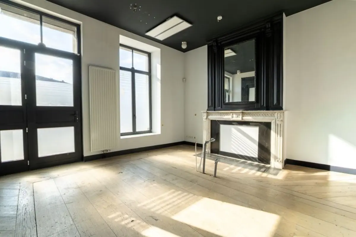 Commerce à vendre à Tournai 7500 295000.00€ 0 chambres m² - annonce 603646