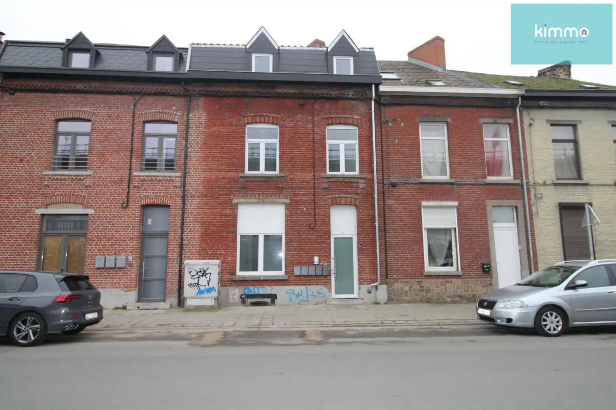 Immeuble de rapport - Immeuble à appartement à vendre à Marcinelle 6001 199000.00€ 5 chambres 180.00m² - annonce 604028