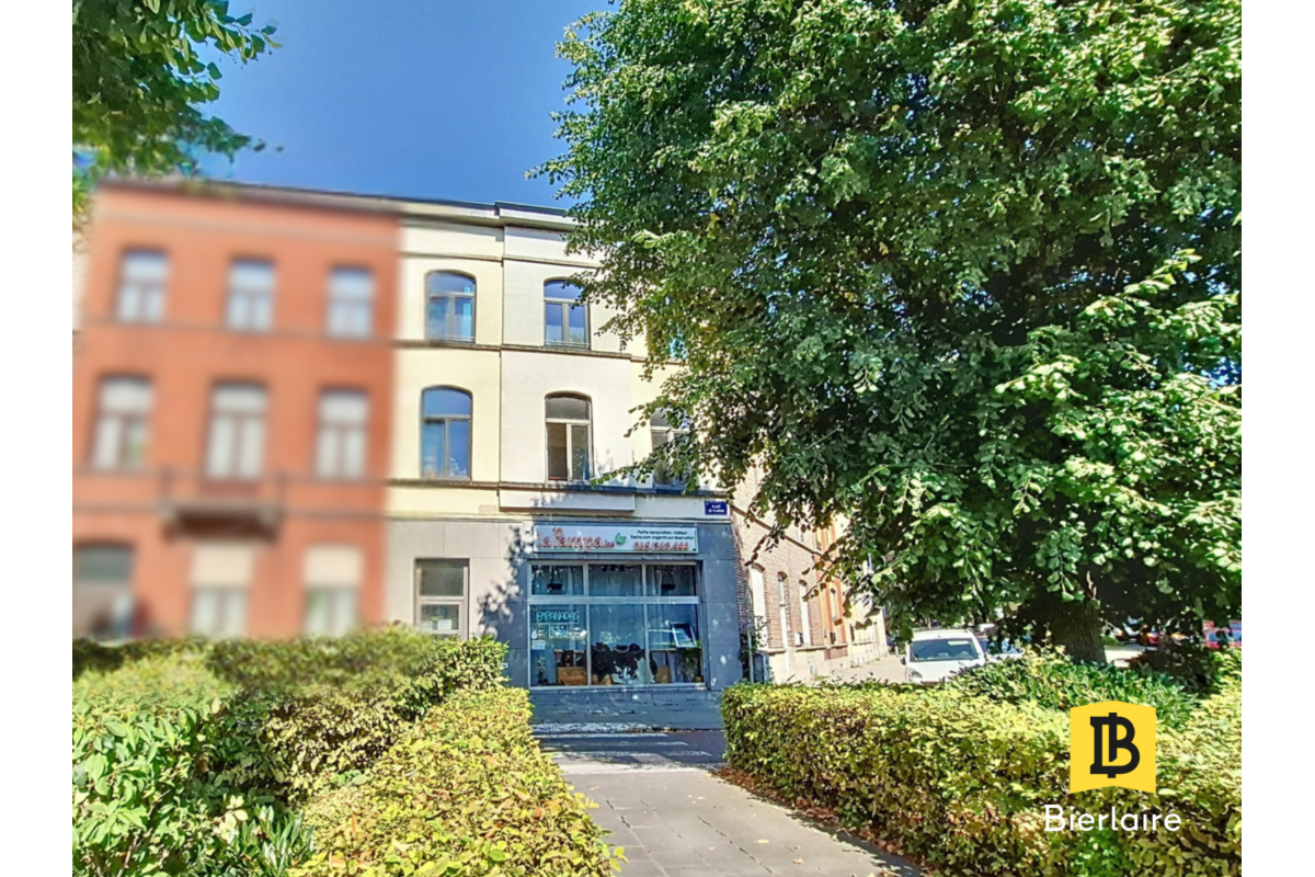 Immeuble de rapport - Immeuble à appartement à vendre à Mons 7000 299000.00€ 3 chambres 200.00m² - annonce 604492