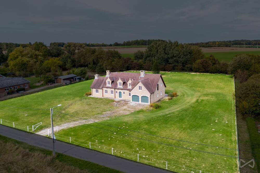 Maison à vendre à Erquelinnes 6560 365000.00€ 4 chambres 281.00m² - annonce 604525