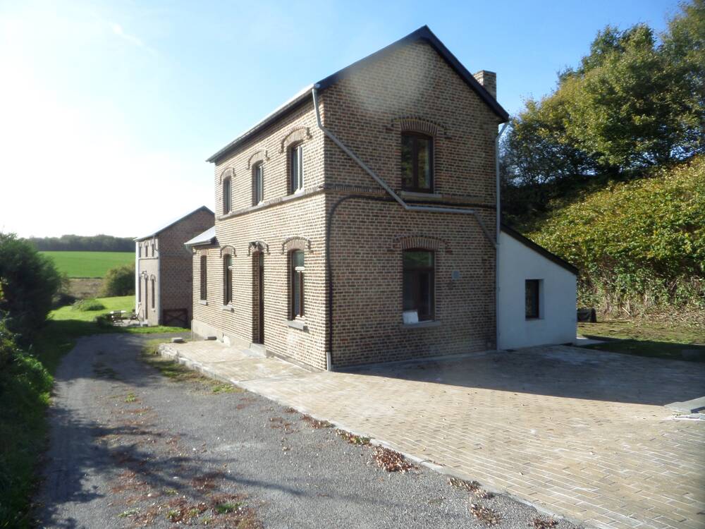 Maison à louer à Chapelle-lez-Herlaimont 7160 750.00€ 2 chambres 100.00m² - annonce 604580