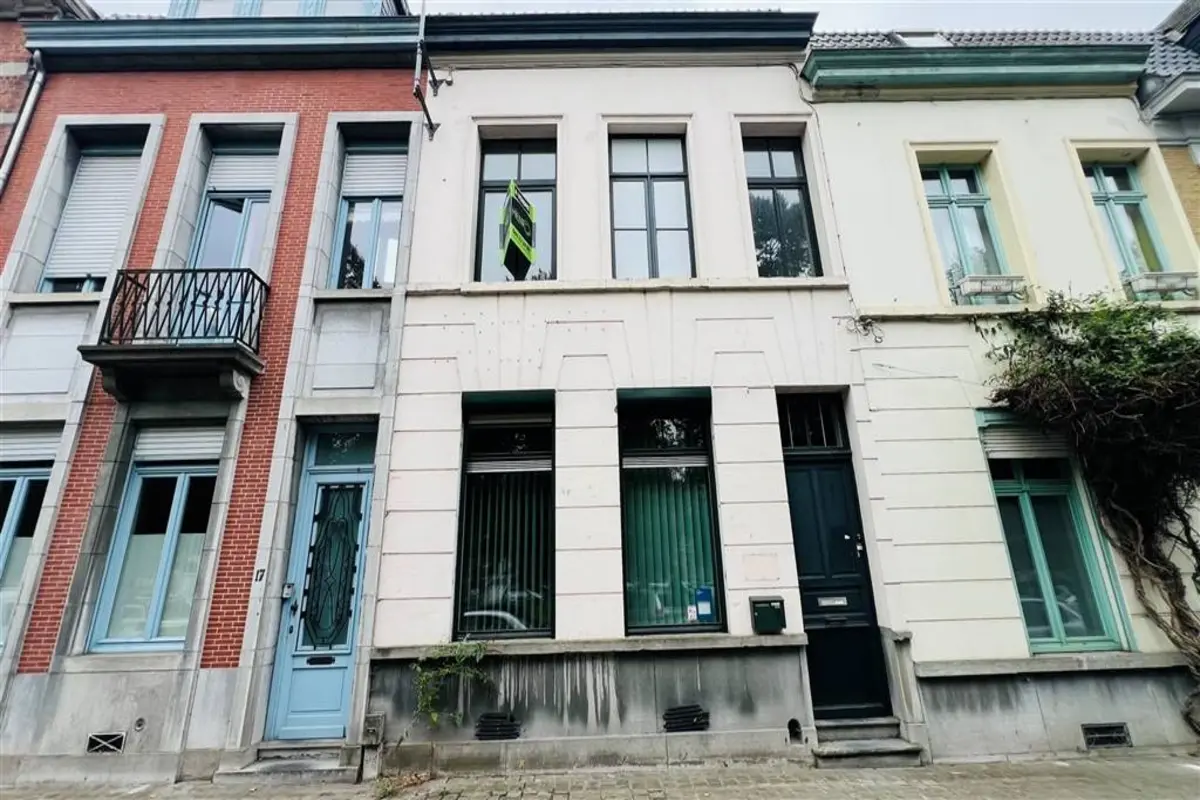 Maison à vendre à Tournai 7500 225000.00€ 3 chambres 236.00m² - annonce 604419