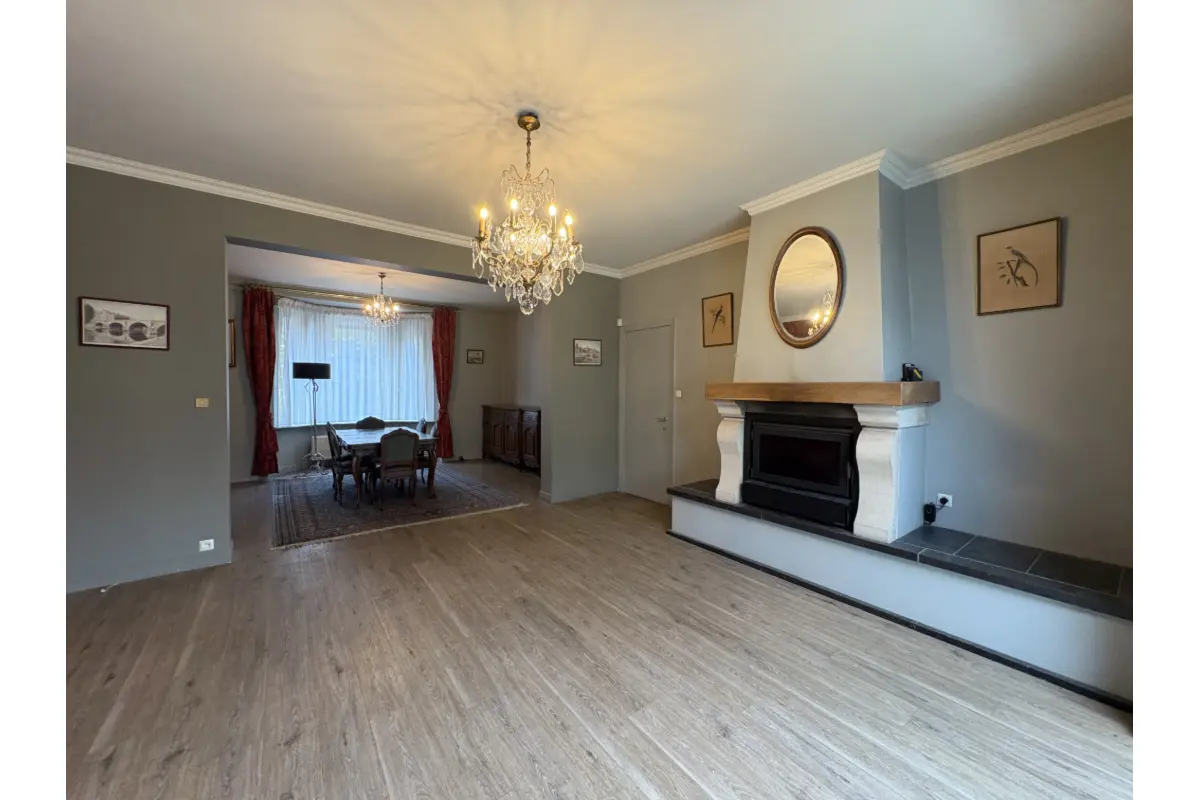 Maison de maître à vendre à Mouscron 7700 345000.00€  chambres 223.00m² - annonce 604236