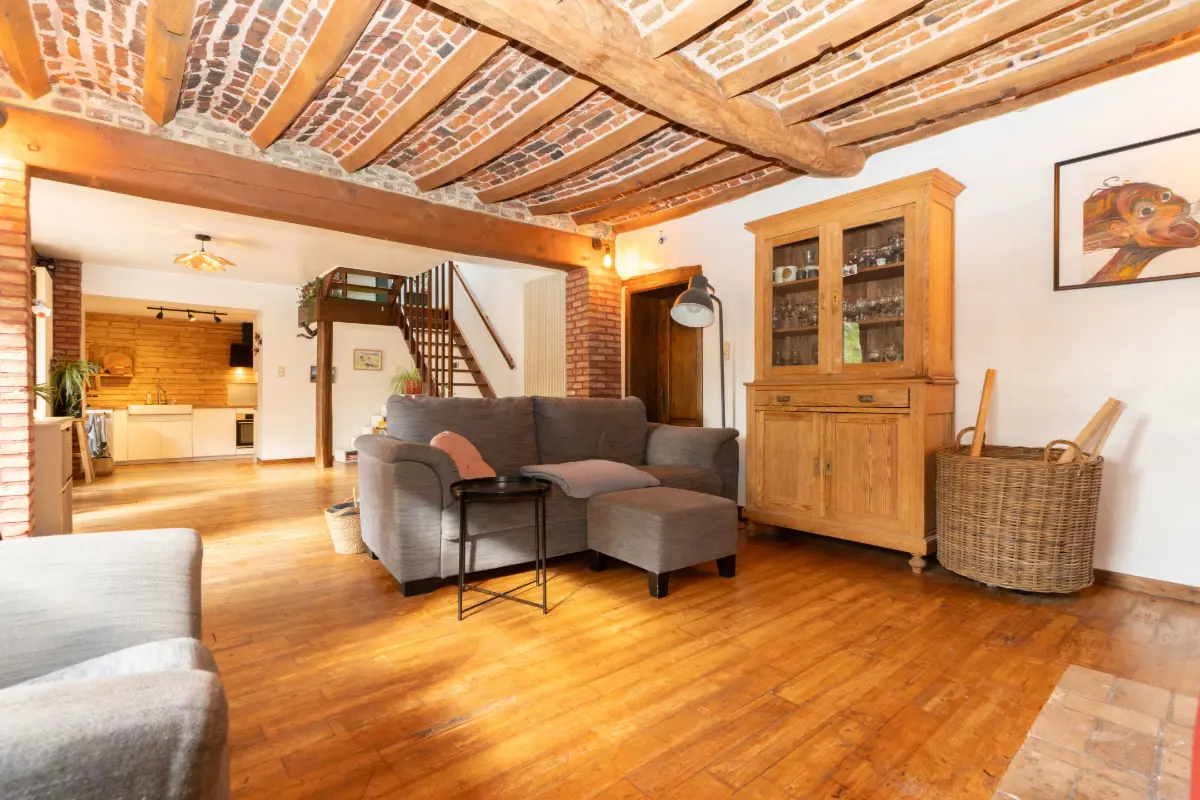 Villa à vendre à Strépy-Bracquegnies 7110 295000.00€ 4 chambres 233.00m² - annonce 604606