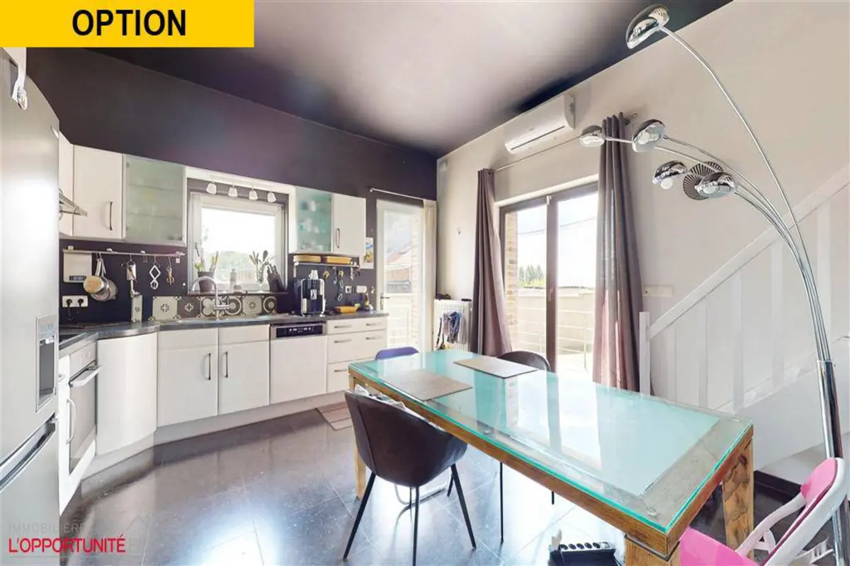 Maison à vendre à La Louvière 7100 270000.00€ 4 chambres 175.00m² - annonce 605811