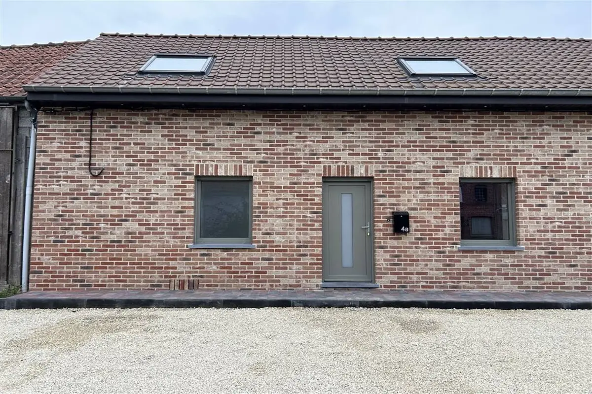 Maison à louer à Bury 7602 800.00€ 2 chambres 98.00m² - annonce 605624