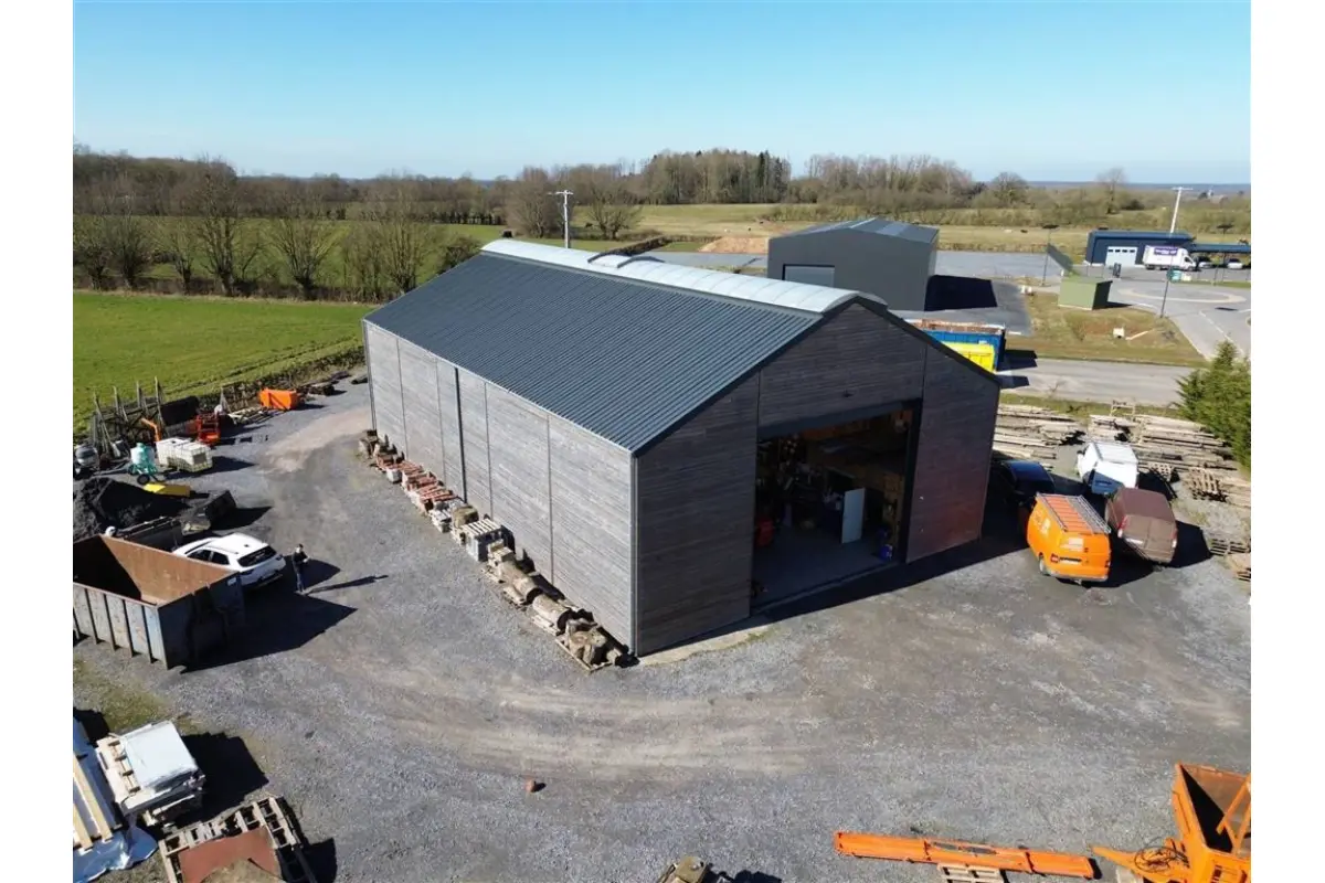 Commerce à vendre à Macon 6591 390000.00€  chambres 362.00m² - annonce 605490