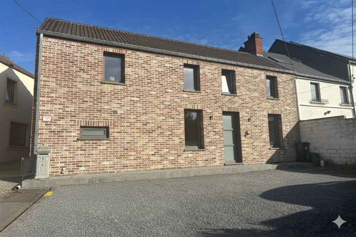 Maison à vendre à Les Bons Villers 6210 385000.00€ 4 chambres 190.00m² - annonce 606993