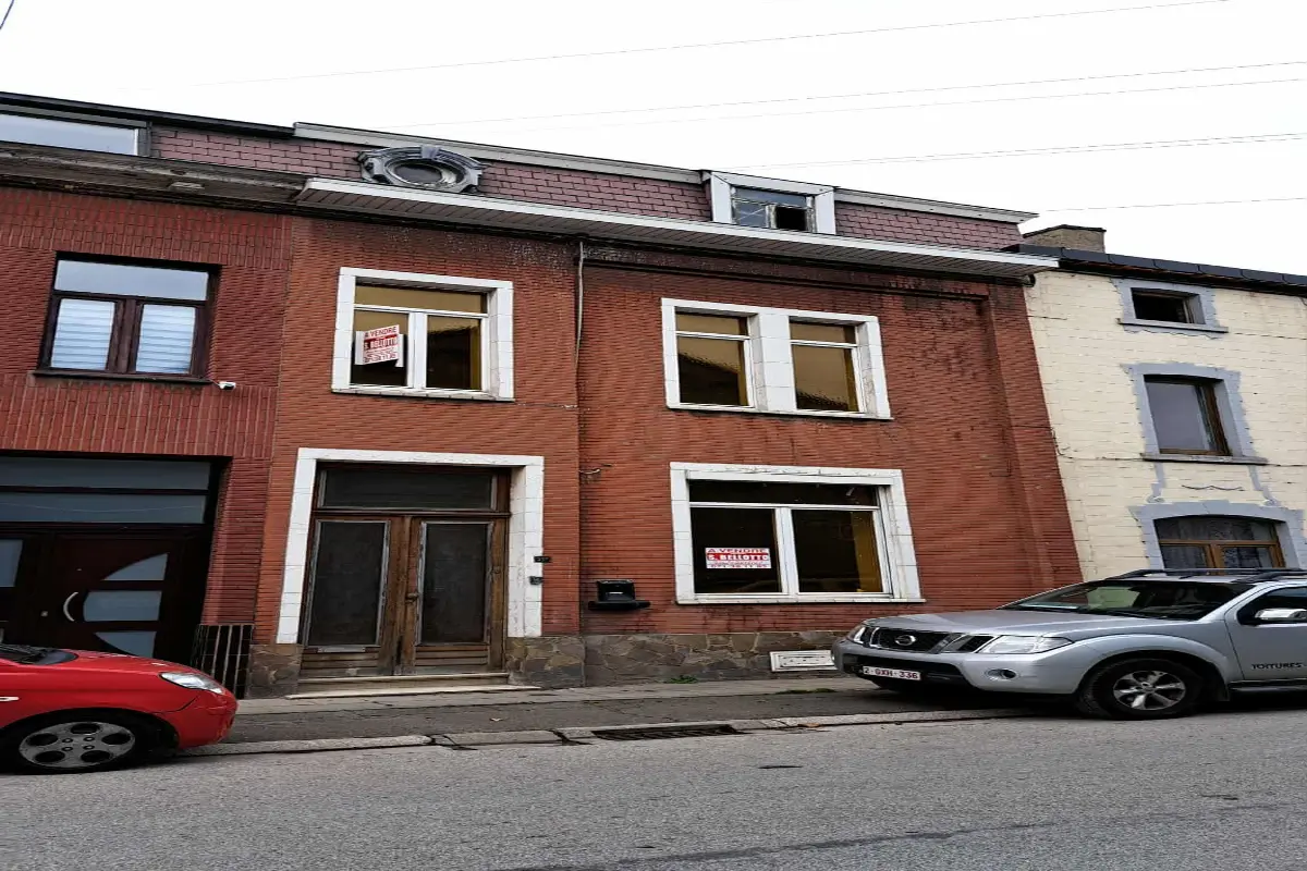 Maison à vendre à Châtelet 6200 90000.00€ 3 chambres m² - annonce 607018