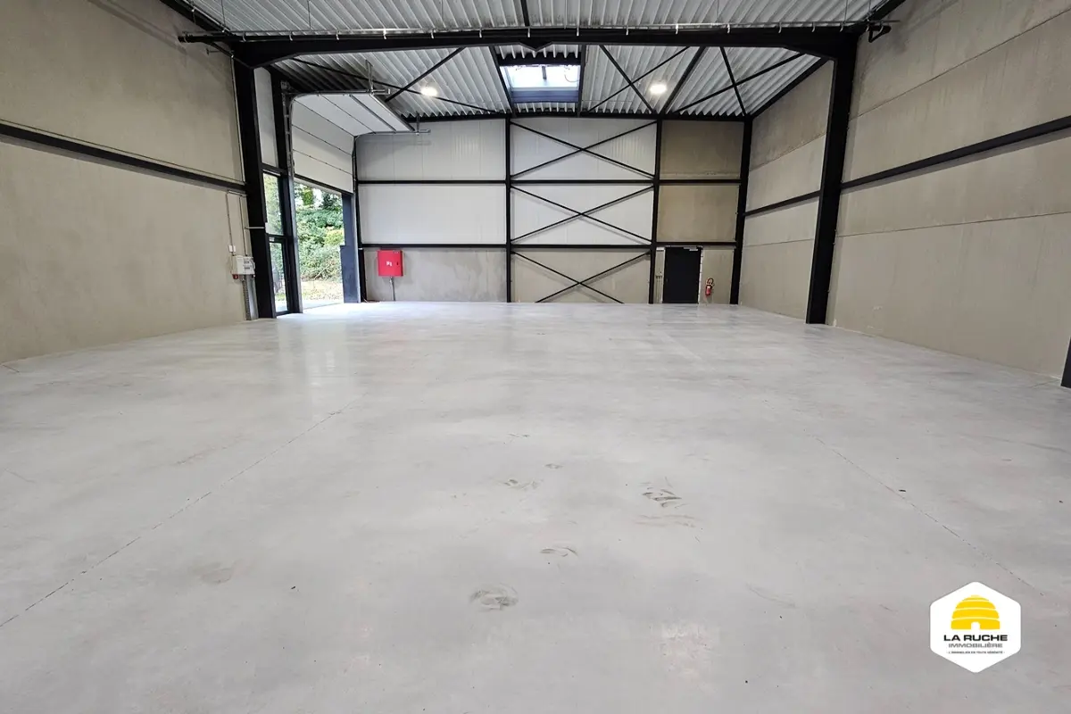 Commerce à louer à Nalinnes 6120 2000.00€ 0 chambres m² - annonce 607303