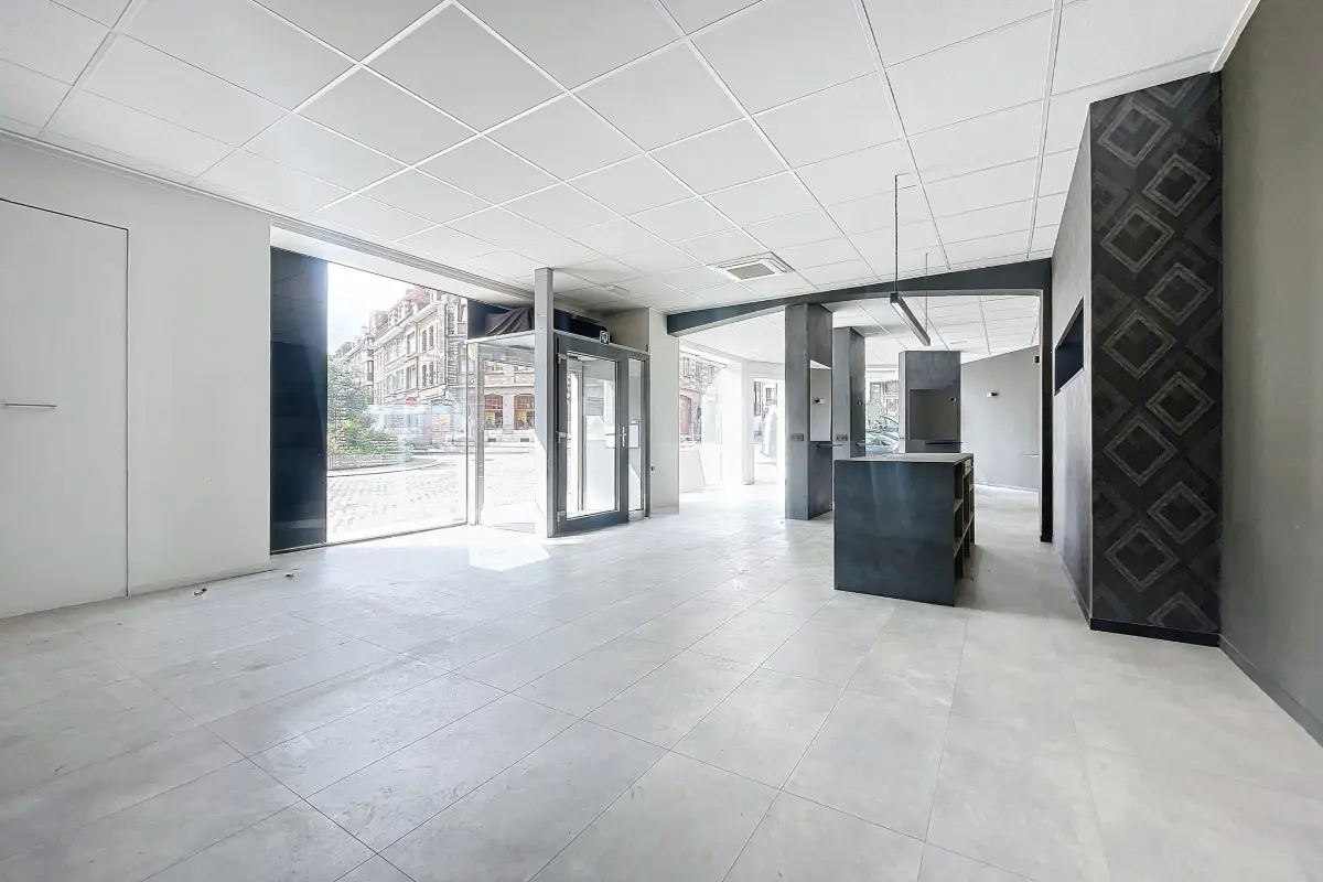Commerce à louer à Tournai 7500 980.00€  chambres 90.00m² - annonce 606547