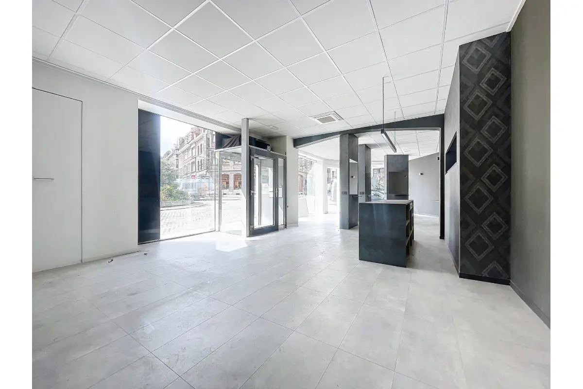 Commerce à louer à Tournai 7500 980.00€  chambres 90.00m² - annonce 606547