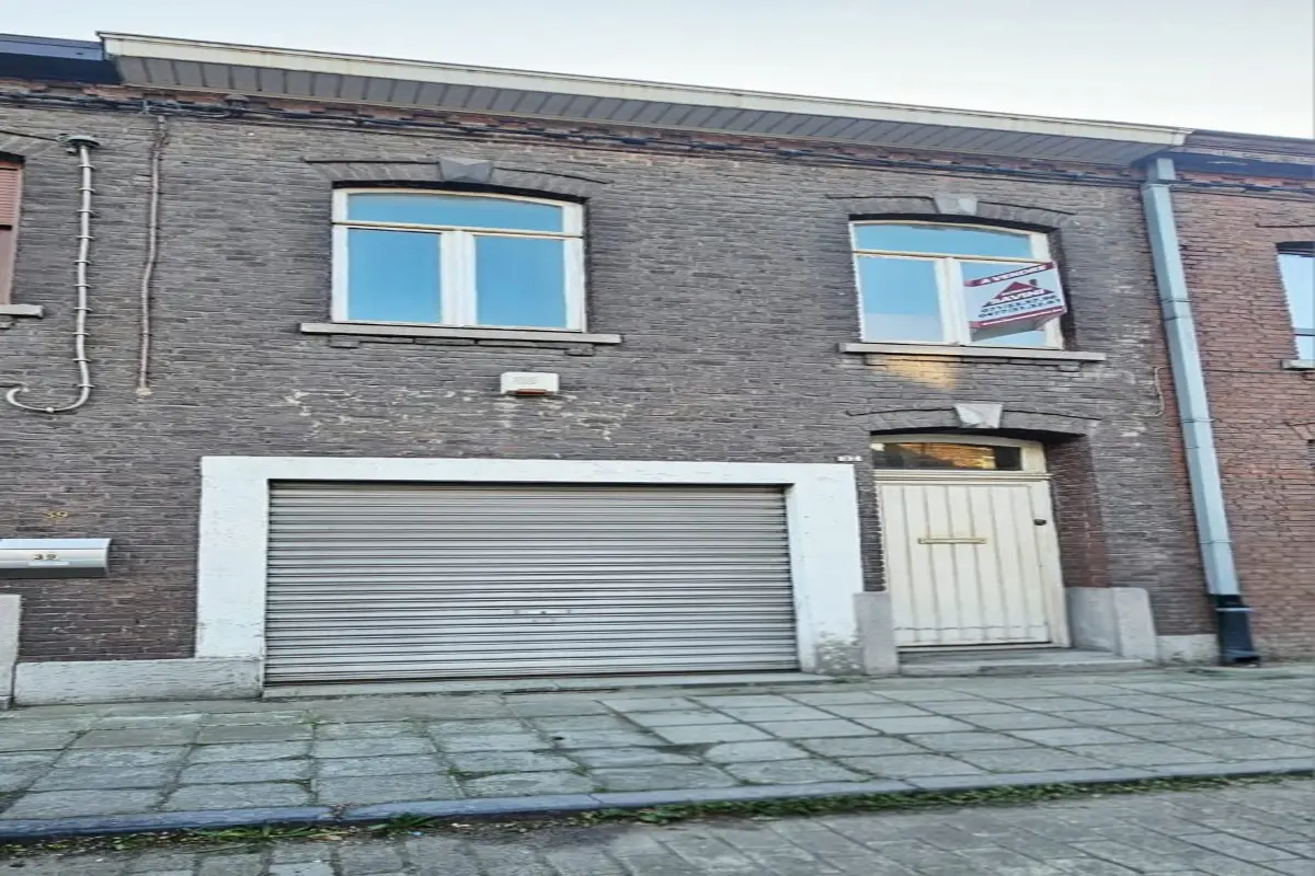 Maison à à Marchienne-au-Pont 6030 95000.00€ 3 chambres 110.00m² - annonce 607043