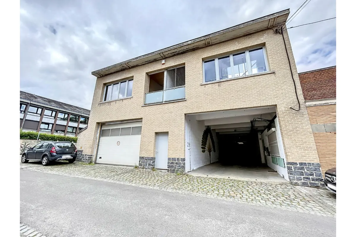 Loft à  à Fontaine-l'Evêque 6140 119000.00€ 2 chambres 100.00m² - annonce 651011